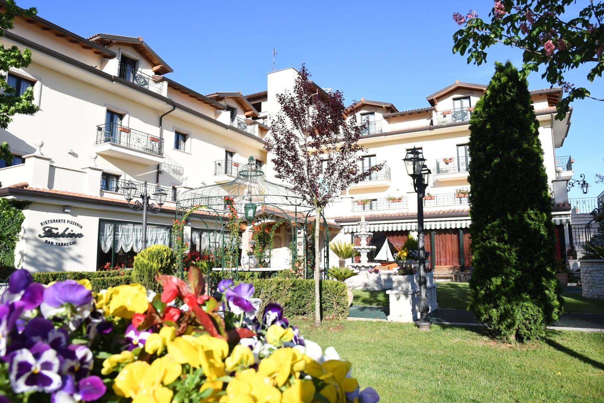 Fashion Hotel Valmontone Zewnętrze zdjęcie