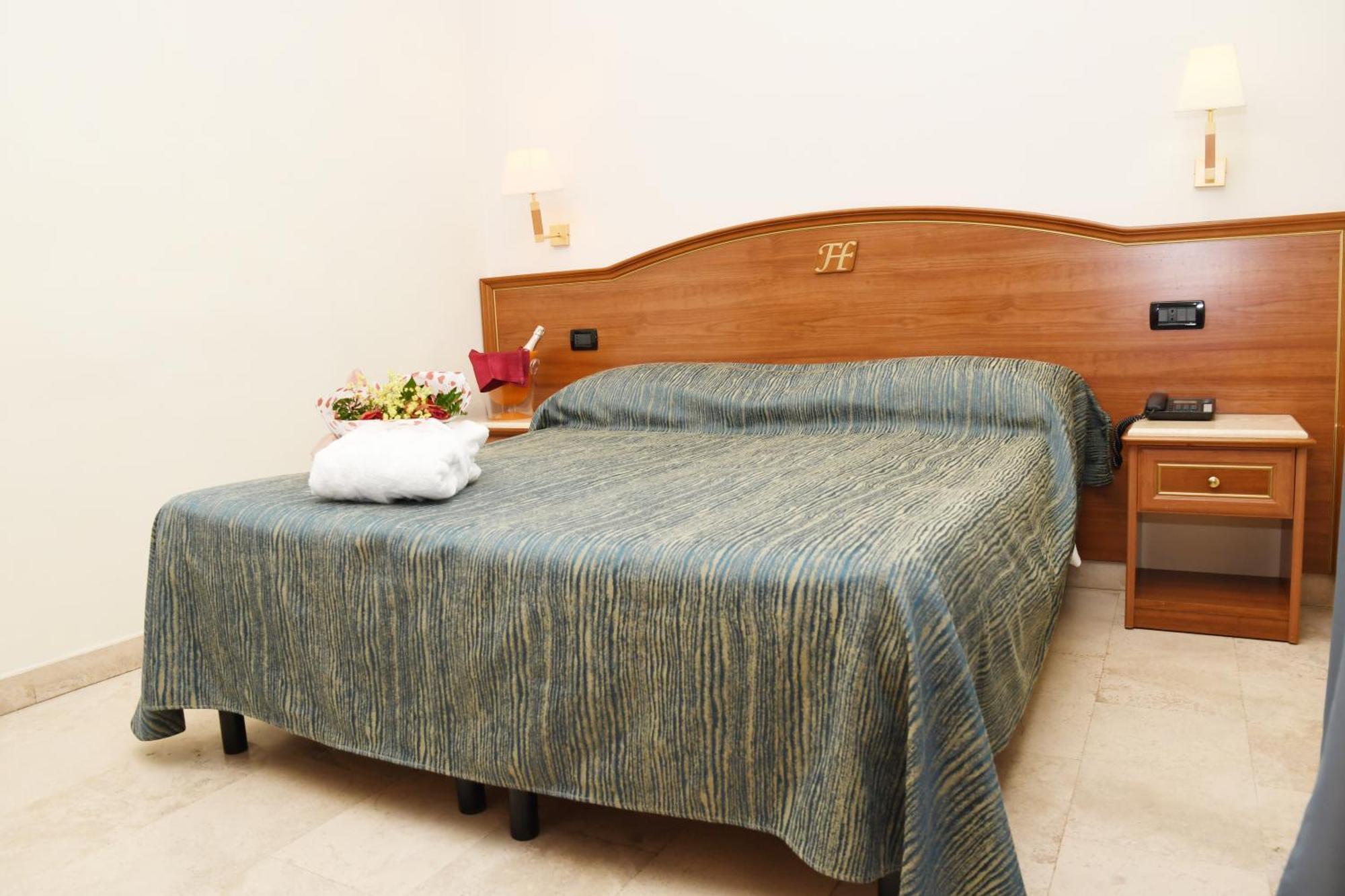 Fashion Hotel Valmontone Zewnętrze zdjęcie